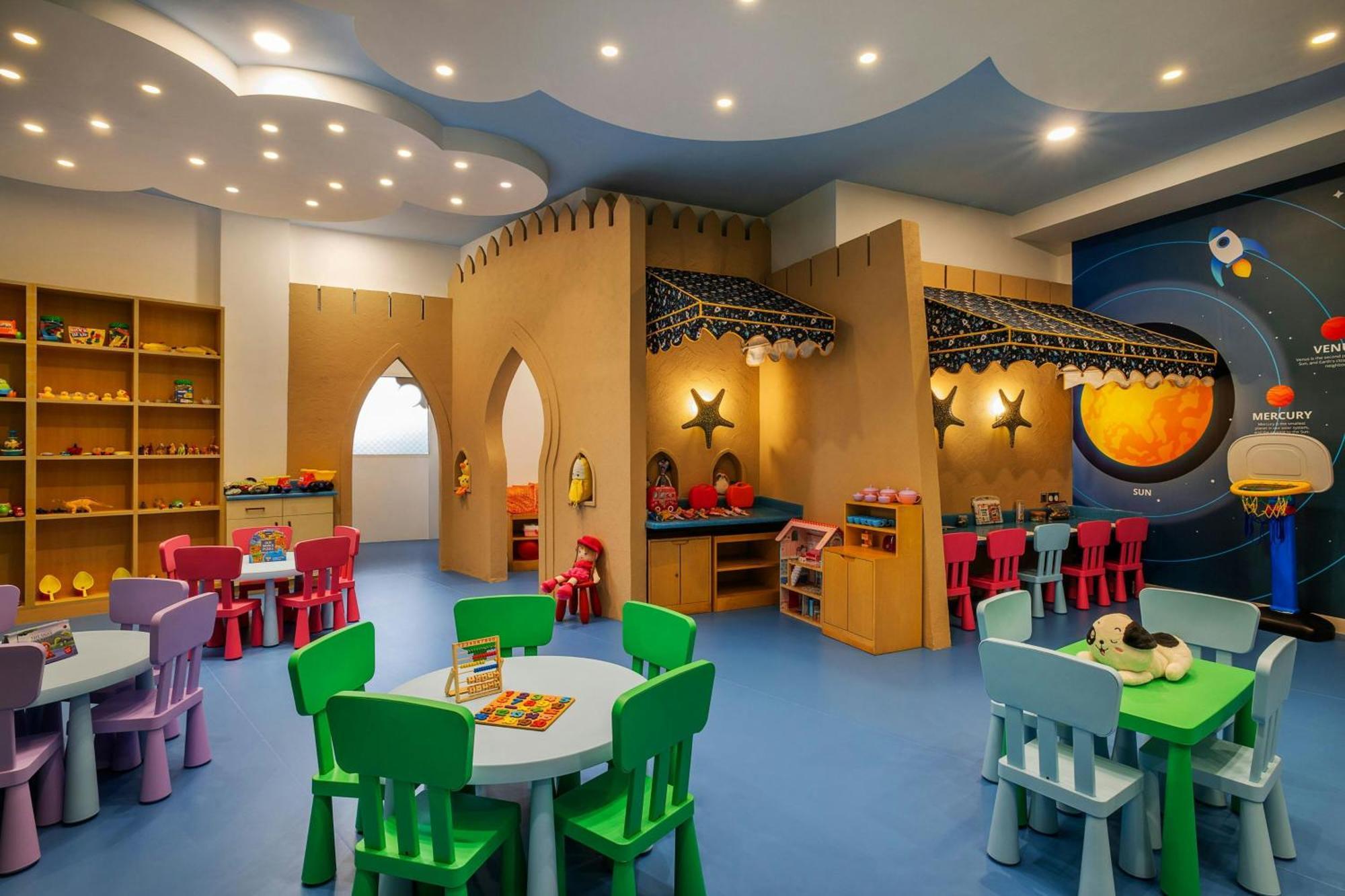 Sheraton And 5* Sharjah